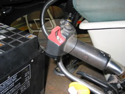 Photo of Commutateur de coupure du circuit hydraulique (bouton HYD CUT OFF)