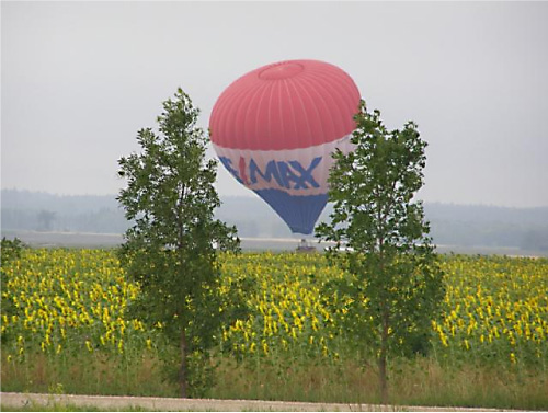 Photo of Atterrissage du C-FNVM avec la soupape parachute fermée.