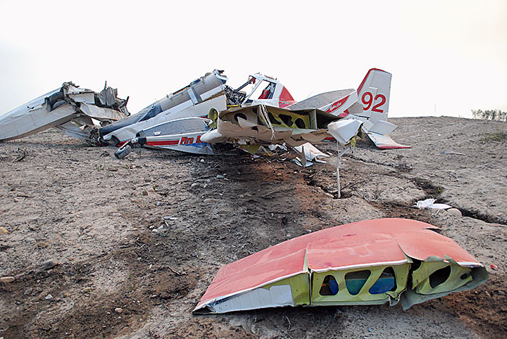 Photo of accident aircraft from the left