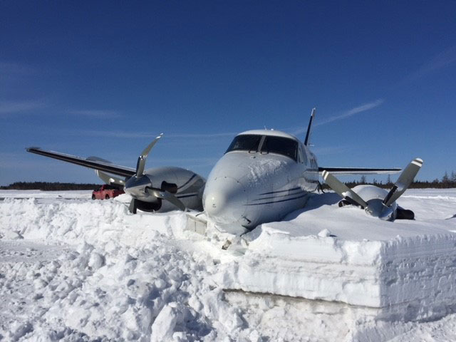 Front view of the Beech King Air 100 following the runway excursion in Havre-Saint-Pierre, Quebec