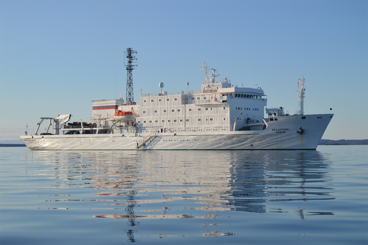 The passenger vessel Akademik Ioffe