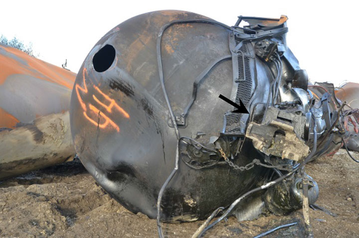 Image of Tank car TILX 316523, B end, as decribed in text