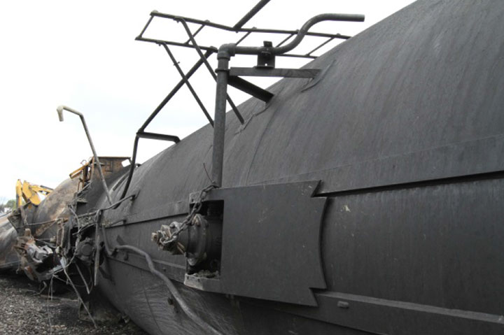 Image of Tank car TILX 316641, BOV, as decribed in text