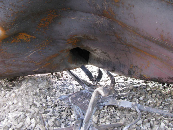 Image of Tank car WFIX 130616, close-up, as decribed in text