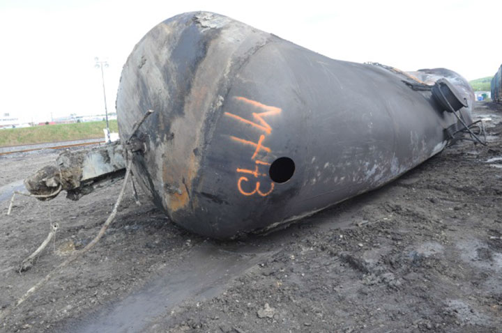 Image of Tank car WFIX 130630, shell, as decribed in text