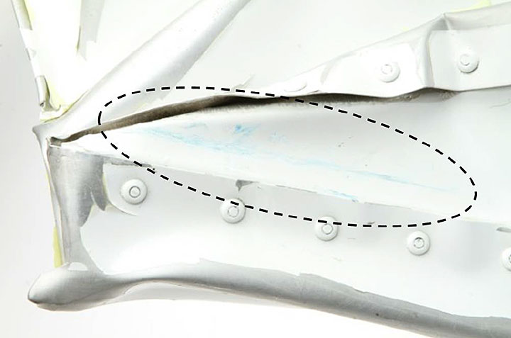 Image of paint transfer on aileron rib