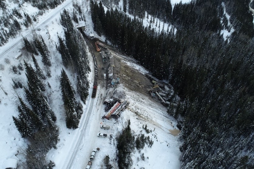 Wagons en queue de train qui ont déraillé à l’extérieur du tunnel Upper Spiral (Source : Canadien Pacifique)